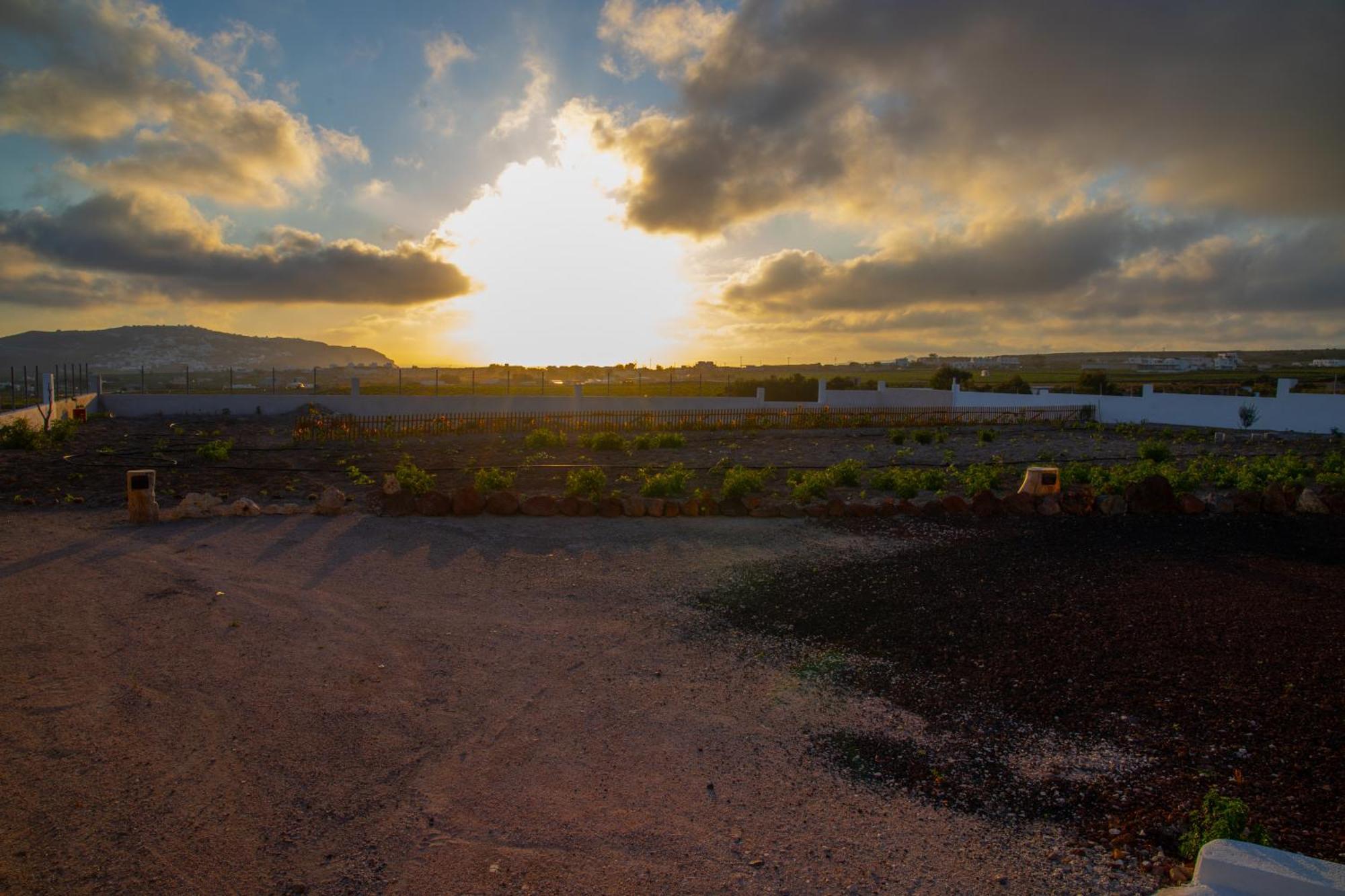 Calma Eco Houses Sunset View Emporio  Exterior foto